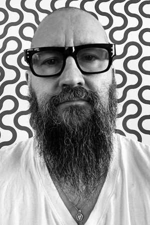 clint mansell net worth - Ilustrasi 3
